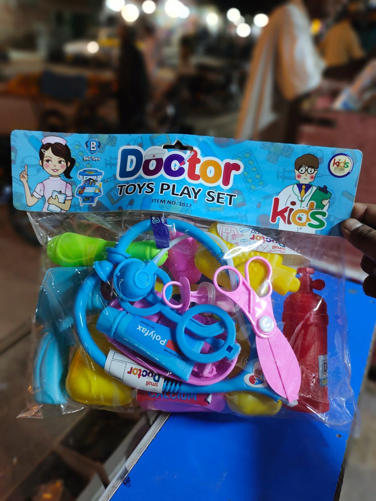 Doctors Medical Pretend Play Toy Kit For Kids/18 to 20 Pieces First Aid Surgeon Accessories Toy Set