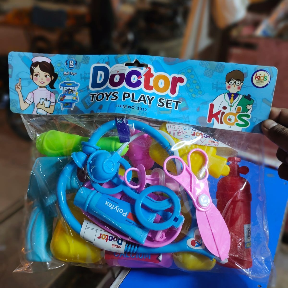 Doctors Medical Pretend Play Toy Kit For Kids/18 to 20 Pieces First Aid Surgeon Accessories Toy Set